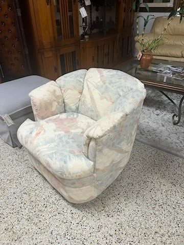 Vintage Pattern Swivel Chair