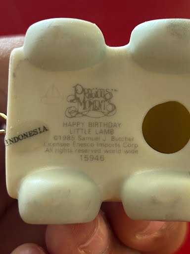 Precious Moments figurine "Happy Birthday"