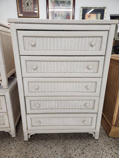 34" White Wicker/Rattan Dresser