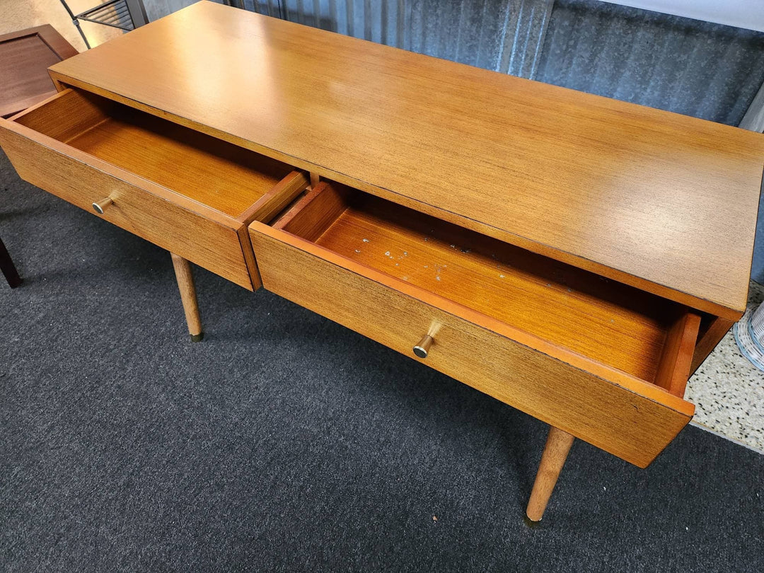 Sofa Table w. Two Drawers