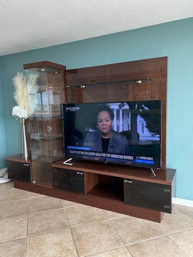 Entertainment Center High Gloss Brwn