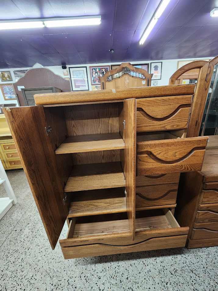 Armoire