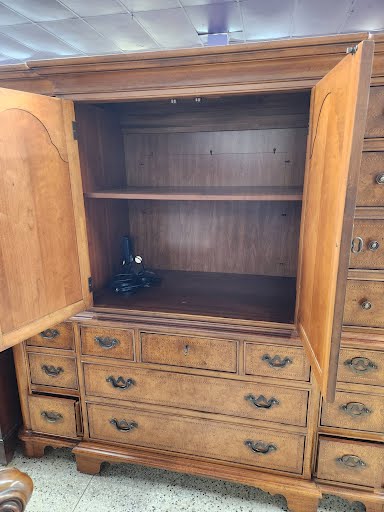 Thomasville Armoire Ernest Hemingway