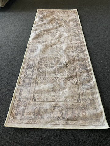 RUGGABLE "Hazel Kamran" Runner Rug
