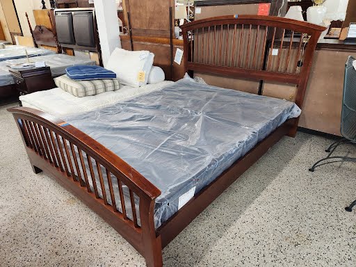 Cherry Queen Bed
