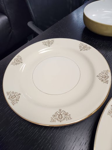 SET OF 4- 10" Dinner Plates