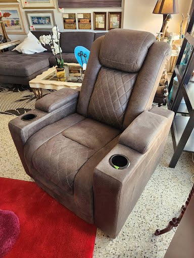 Recliner Electric w. Cup Holders