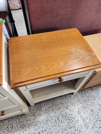 Thomasville Nightstand Single Drawer