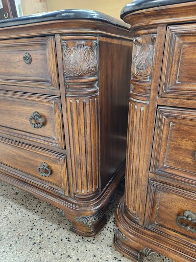 Stone Top 3-Drawer Dresser