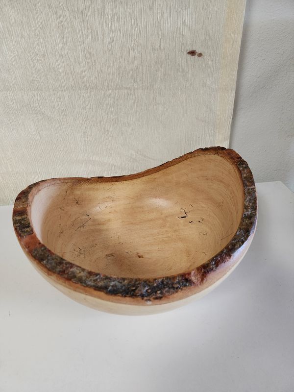 Wooden Salad Bowl With Bark Trim Home Item