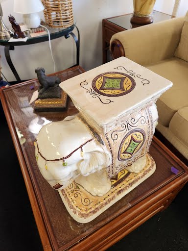 Elephant Plant Stand / Statue