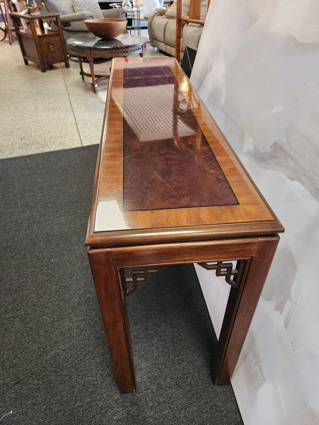 Drexel Sofa Table w. Two Stools