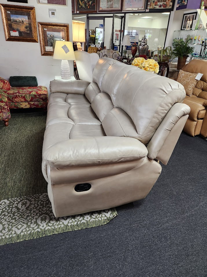 Rooms to Go Sofa