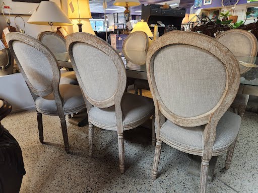 RESTORATION HARDWARE "Salvaged Wood" Collection Dining Set - 84x42"