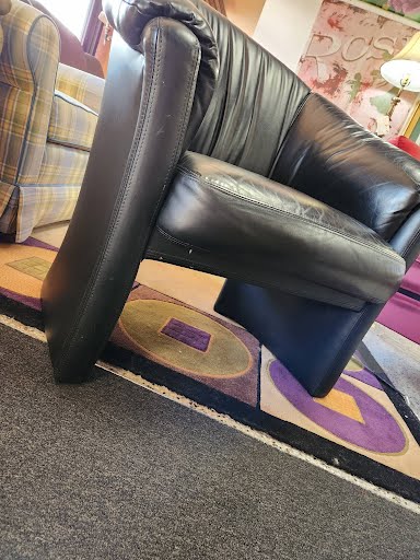 Black Leather Vinyl Chair