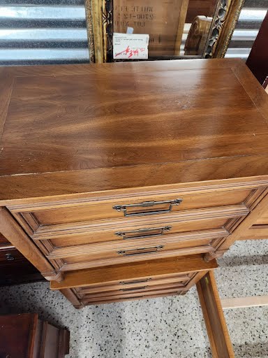 SET OF 2 White Fine Furniture Wood Nightstand