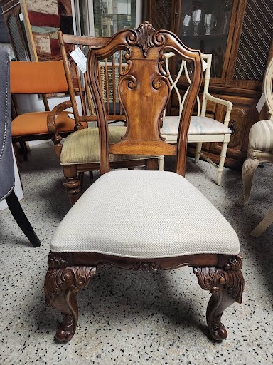 Armless Chair