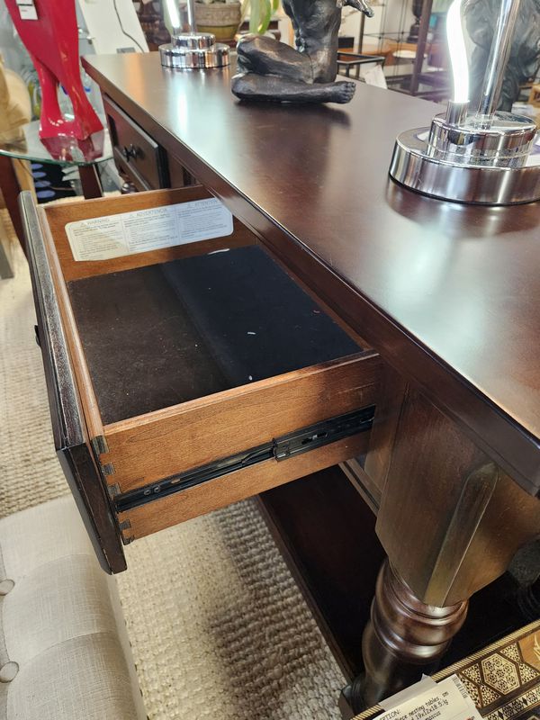Side Board