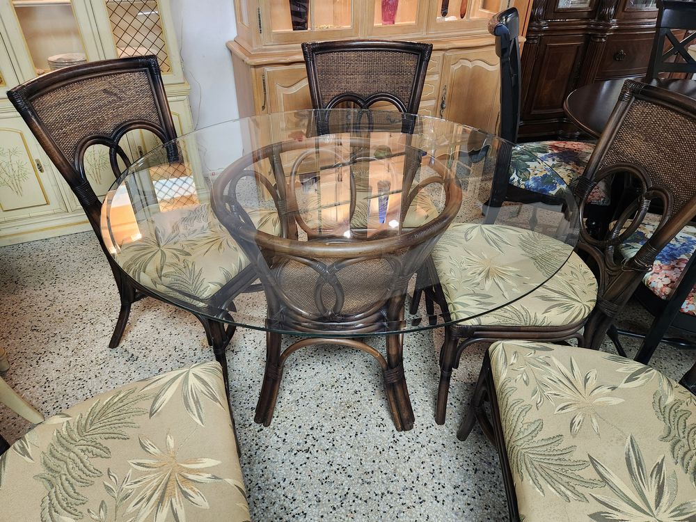 Round Glass Dining Set