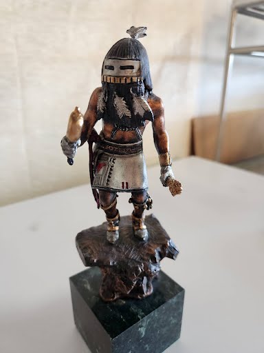 Statue
