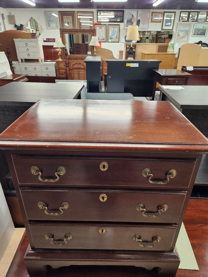 Mahogany Wood 12- Drawer Dresser