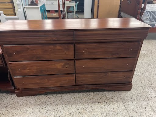 Dresser Made in Chile 8 Drawers