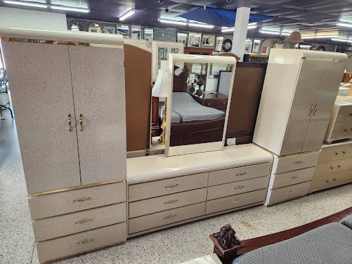 6 Drawer Dresser With Mirror