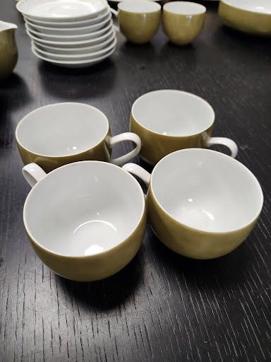 20 Pieces-  La Ronde by Mikasa China
