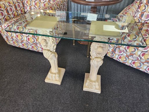 Pedestal Table Glass Top
