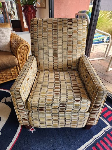 Haverty's Push-Back Recliner