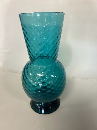 10" Vase