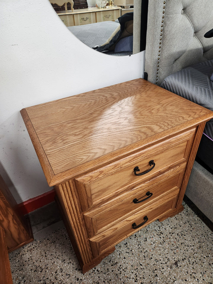 Oak Wood Thornwood Bed Sizes Queen Bed Set