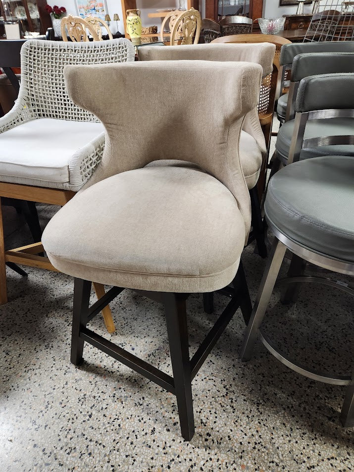 SET OF 2 bar stools in beige nailhead trim