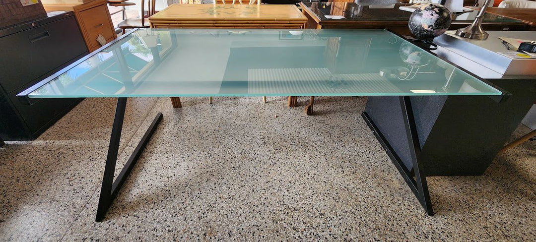 Clear frosted Desk