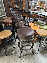 SET OF 4 | Swivel Metal Bar Stools
