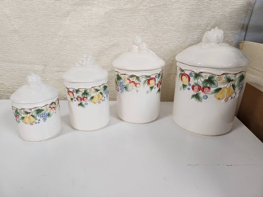 4 Piece Set- Universal Trumps Corps. Canister Set