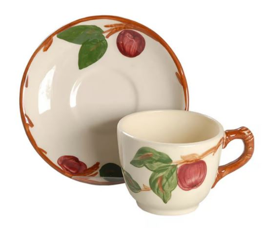 Flat cup and saucer Set