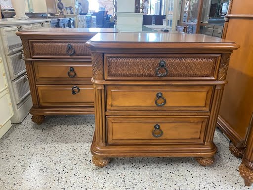 American Drew Queen Bed Set Bahama Style