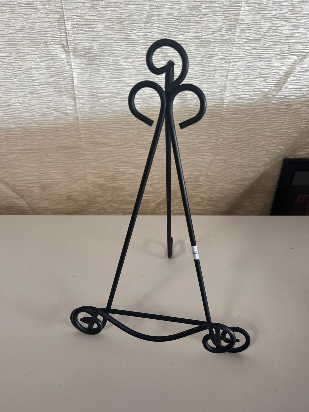 Plate or Picture Stand