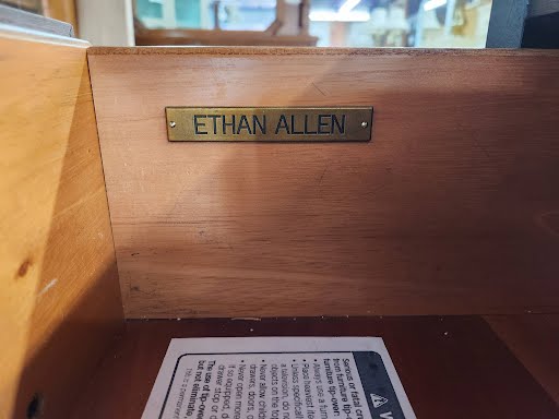 ETHAN ALLEN Mirror front Mahogany/Chrome Chest