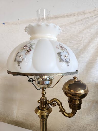 28" Electric Victorian Brass Table Lamp