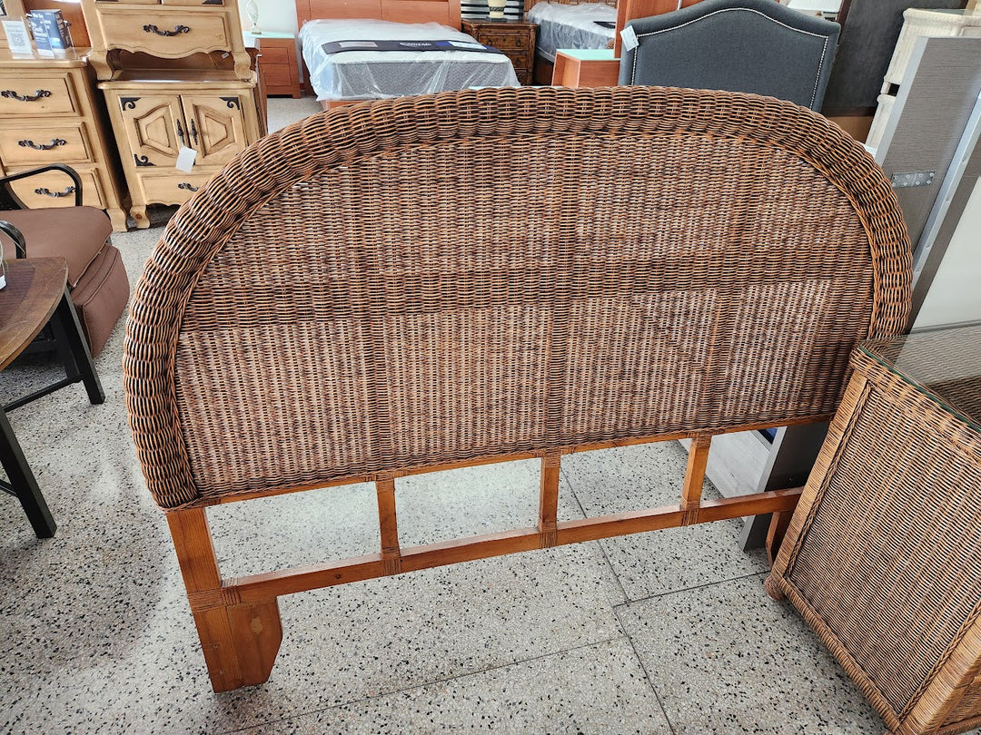 Bed Sizes Queen Headboard