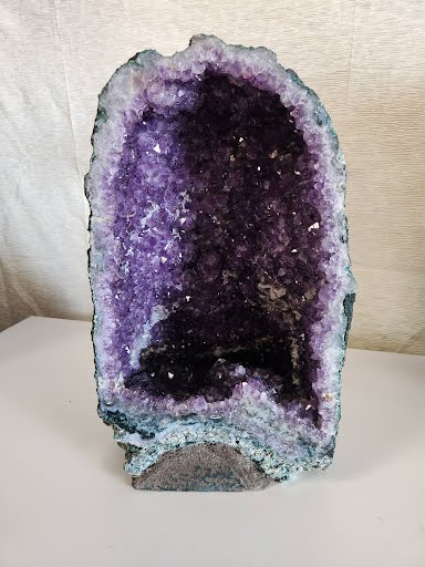 15" Amethyst Geode