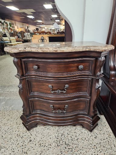 HAVERTY'S Dark Wood Bed Set KING 4 Pieces