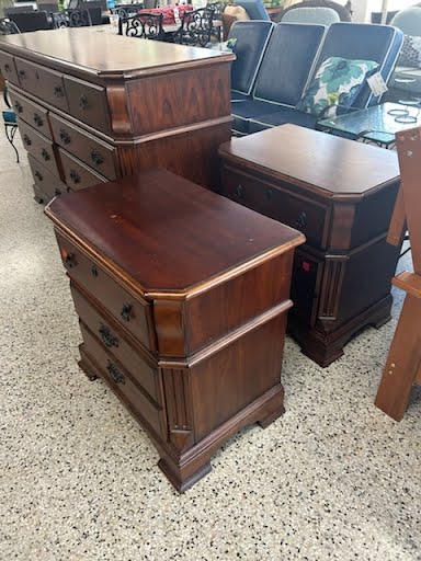 SET OF 2- American Signature Nightstands