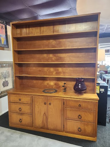 Display Unit w. Hutch 90" Height