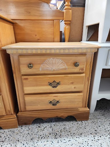 Light Wood Nightstands (Set of two)