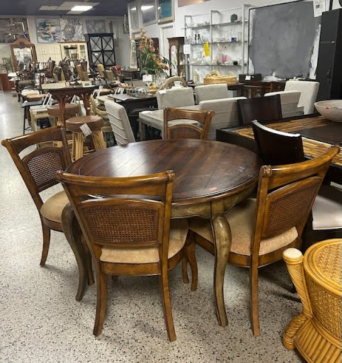 Wood Dining set w. 4 Chairs
