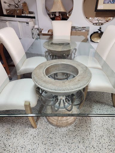 Dining Set Glass Top w. 6 Chairs