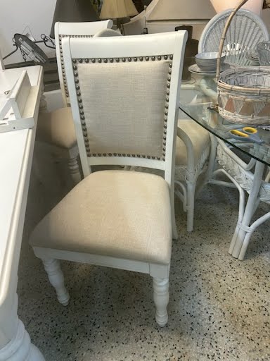Whitewash Dining Table w. 6 Chairs 1 Leaf
